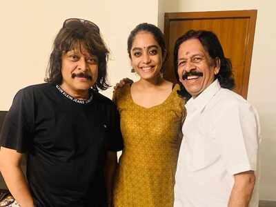 Bigg Boss Tamil 3 evicted contestant Abhirami Venkatachalam has a blast with Mohan Vaidya; see pics