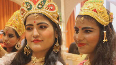 A Teej theme party in Varanasi