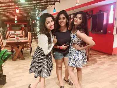 Vani Rani fame Sruthi Shanmuga Priya and Navya Swamy have a blast in Goa; see pics
