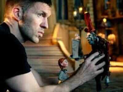 Travis Knight in talks to direct 'Uncharted'