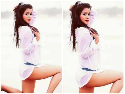 Gunjan Pant raises the temperature with her sizzling photoshoot