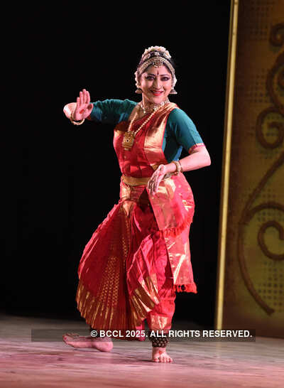 Bharatanatyam by Lakshmi Gopalaswamy