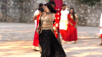 Popular Bhojpuri actress Amrapali Dubey's new look for 'Raj Mahal'