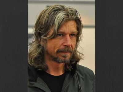 Karl Ove Knausgaard contributes to the Future Library