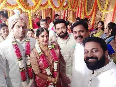 Photos: Yagna Shetty marries Sandeep Shetty in a grand ceremony