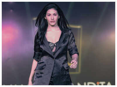 I cannot live without Parsi food: Amyra Dastur