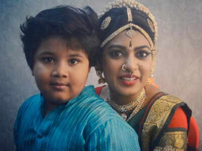 'Tuzyat Jeev Rangla’ fame Rajeev aka Ladoo surprises Dhanashree Kadgaonkar on the sets of ‘Yuva Dancing Queen’
