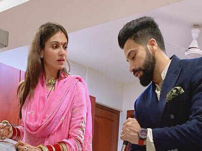 Newly weds Gurrick G Maan and Simran Kaur Mundi latest picture is sure to leave you in splits