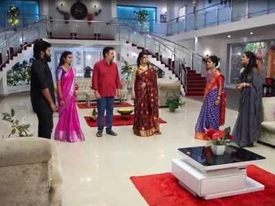 Sembaruthi update, February 5: Adithya helps Mithra