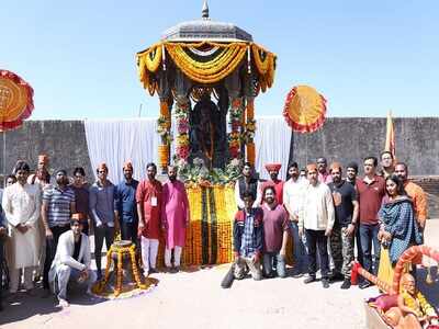 'Jungjauhar’: Makers hold grand muhurat of the film in the capital of swarajya