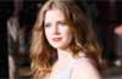 Amy Adams struggles to hurl 'varied' abuses!