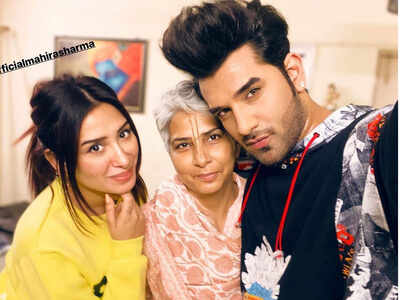 Bigg Boss 13 fame Mahira Sharma meets 'good friend' Paras Chhabra's mother; see pic