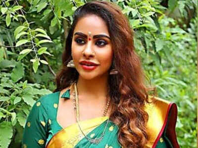 Sri Reddy demonstrates how to drape a silk sari