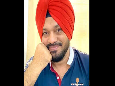 Gurpreet Ghuggi’s poem on lockdown is a light-hearted satire