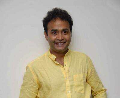 Sharan uses lockdown to read new scripts