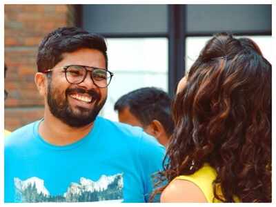 Hemant Dhome shares a BTS picture from the set of 'Zimma'; says 'Work gives me happiness!'