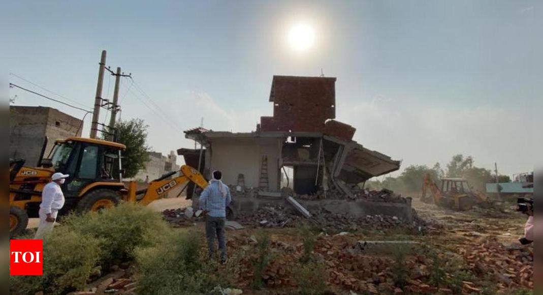 15 Illegal Structures Razed 20 Acre Land Freed In Bhondsi Gurgaon