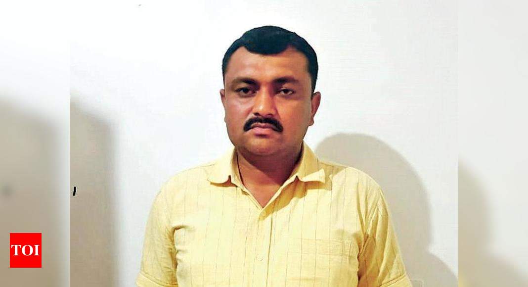 ACB Nabs Cop Accepting Rs 1L Bribe Rajkot News Times Of India