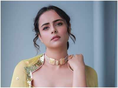 Prachi Tehlan shares her experience of trying to use chopsticks for the first time