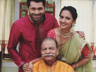Actor Ashutosh Patki misses veteran actor Ravi Patwardhan on the set of Aggabai Sasubai