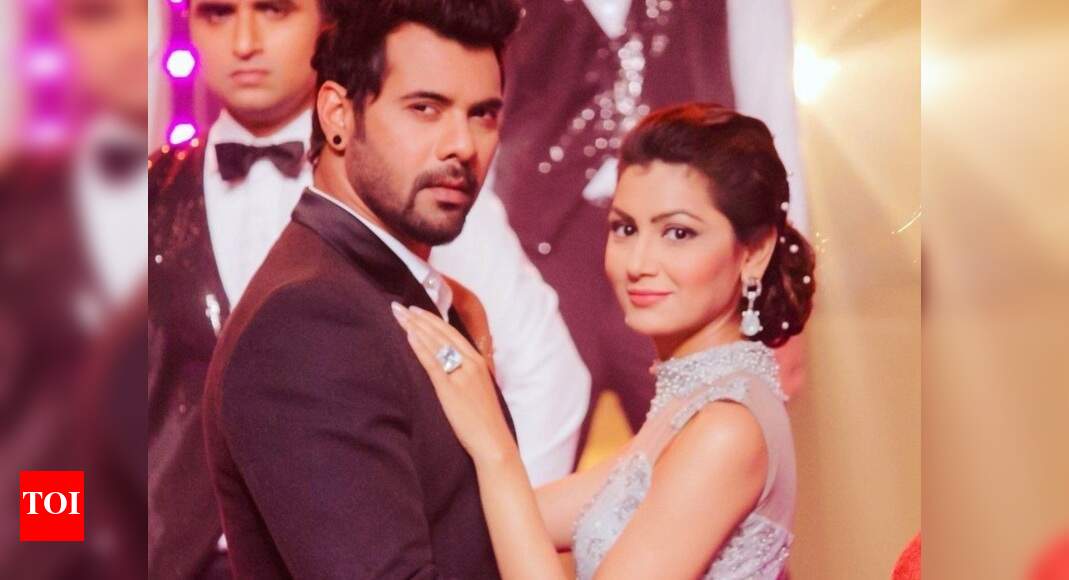 Sriti Jha Calls Herself Birthday Boy Shabir Ahluwalia S Number One Fan