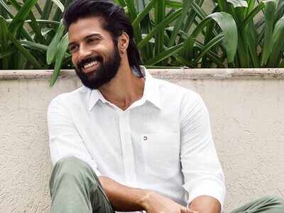 Santhosh Prathap happy with 'Yen Peyar Anandhan' for its prestigious selection