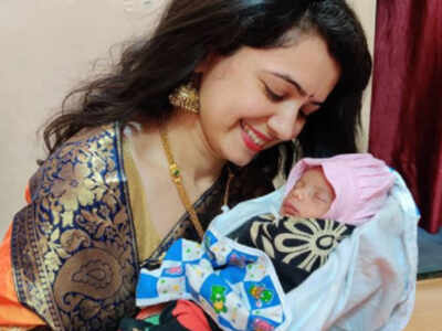 Kunku Tikli Aani Tatoo fame Bhagyashree Nhalve shares cute picture with nephew Arnav; says "I haven't given birth to you but you made me a mother"
