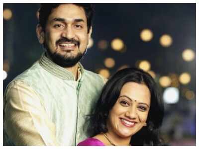 Spruha Joshi wishes her husband Varad Laghate on his birthday with an adorable post; calls him her "comforter, companion and best friend"