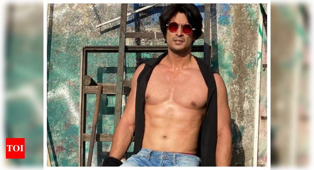 Gashmeer Mahajani Shows Off His Chiselled Body In His Latest Post