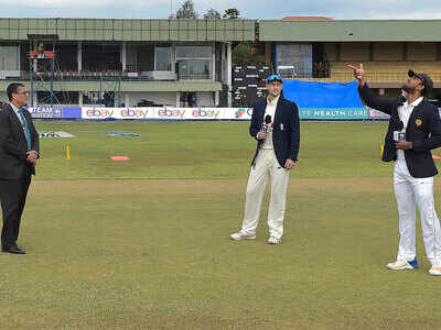 Sri Lanka opt to bat in second England Test