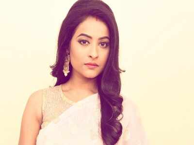 Actress Arpita Mondal turns a year older