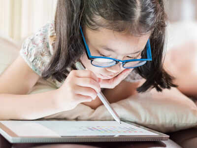 "My daughter loves being applauded. Is it a healthy habit?"