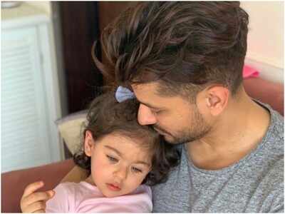 Kunal Kemmu shares a glimpse of his day at home with daughter Inaaya