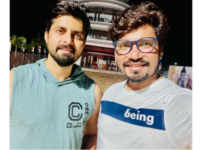 Vikrant Singh Rajput visits singer-actor Pravesh Lal Yadav's hometown