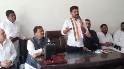 Telangana TPCC Chief Asks Minorities To Reconnect With Congress To