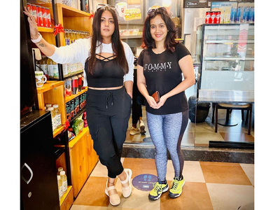 Photos: Anjana Singh spends a day with BFF Gunjan Pant
