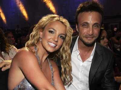 Britney Spears' manager Larry Rudolph resigns, citing singer wants 'to Officially Retire'