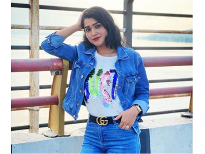 Photos: Kanak Pandey poses at the bridge over Brahmaputra river