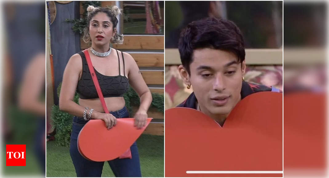 Bigg Boss Ott Neha Bhasin Ditches Her Connection Millind Gaba Chooses