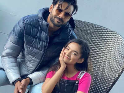 Khatron Ke Khiladi 11: Anushka Sen gets eliminated, Twitter users trend Vishal Aditya Singh for guiding and supporting her