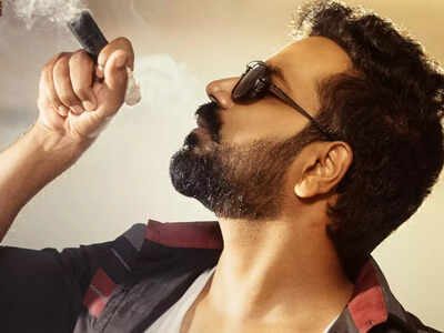 Kannada actor Sathish Ninasam to make his Kollywood debut with 'Pagaivanuku Arulvaai'