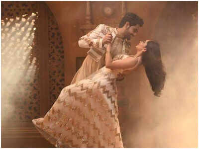 Zaid Khan, Sonal Monteiro ooze romance in 'Banaras': Motion poster out