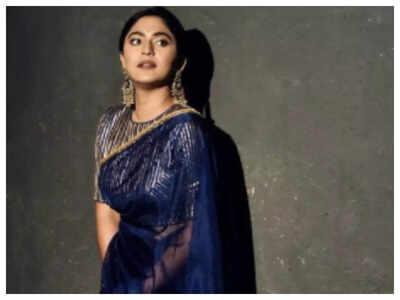 Mrunmayee Deshpande is a sight to behold in this stunning blue saree; See pics