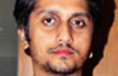 Mohit Suri bereaved