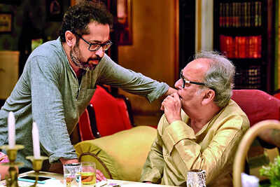 Suman Ghosh to release memoir of Soumitra Chatterjee today