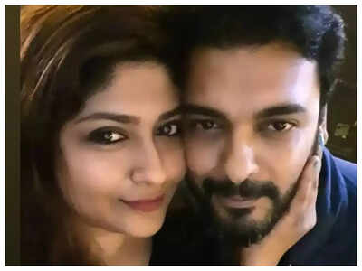 Abhinay Vaddi quashes divorce rumours