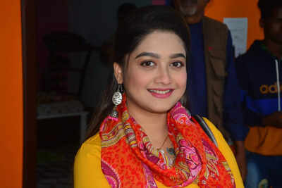 Pratyusha Paul set for her film debut