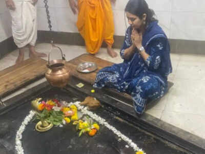 Prajakta Mali recalls memories of visiting Shri Hari Hareshwar temple in Shrivardhan