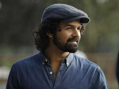 #FlashbackFriday: Pranav Mohanlal’s cliff climbing skills will leave you stunned