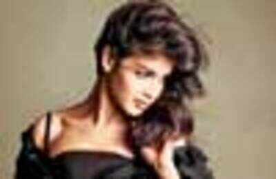 Genelia to share screen with Abhishek